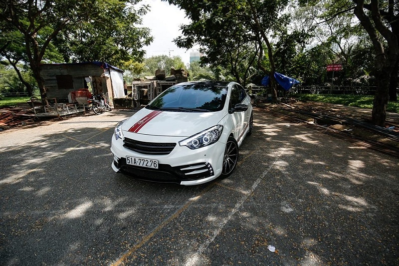 kia k3 lot xac voi goi do 90 trieu dong tai sai gon