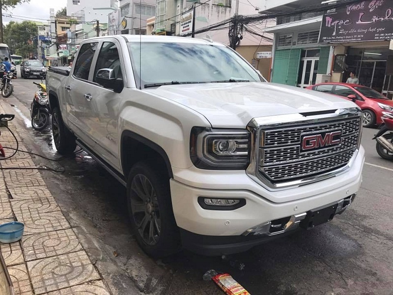 Xe bán tải cỡ lớn GMC Sierra 2016 đầu tiên về Việt Nam xe ban tai co lon gmc sierra 2016 dau tien ve viet nam