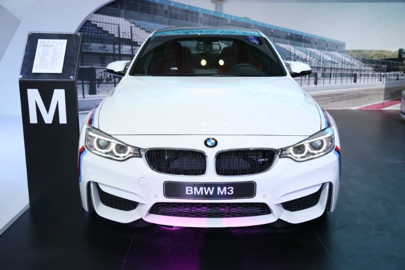 thieu xe moi bmw trung bay gi tai vims 2016