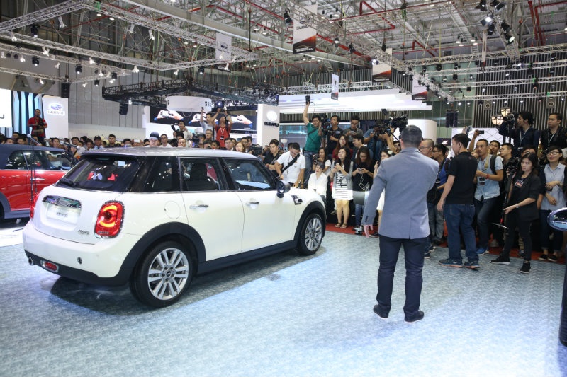 kham pha 5 mau xe mini moi tai tp ho chi minh