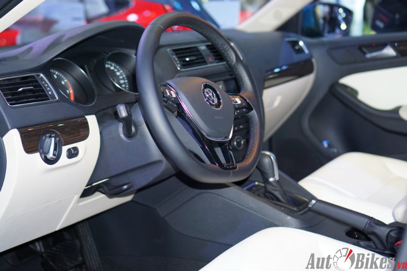 Volkswagen Jetta - Đối thủ mới của Mazda3 tại Việt Nam volkswagen jetta doi thu moi cua mazda3 tai viet nam