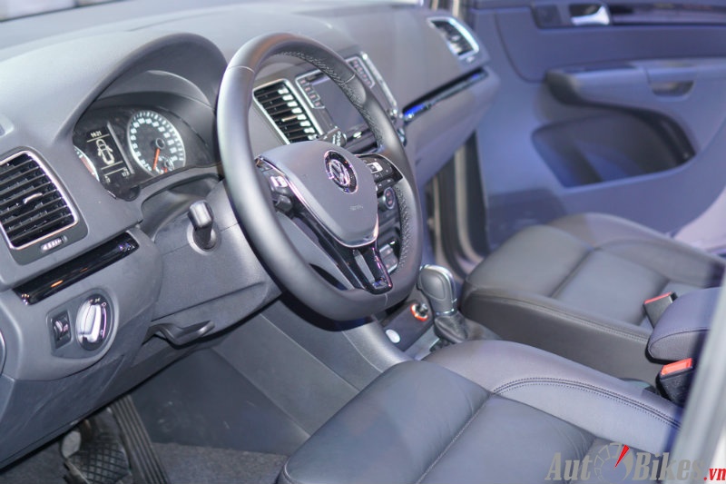 Volkswagen Sharan - Đối thủ mới của Kia Sedona tại Việt Nam volkswagen sharan doi thu moi cua kia sedona tai viet nam