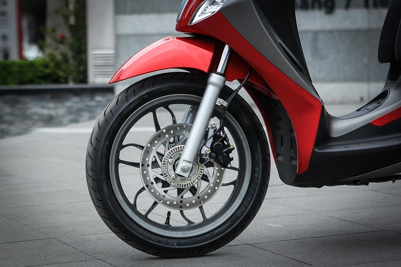 so sanh honda sh 2017 voi piaggio medley