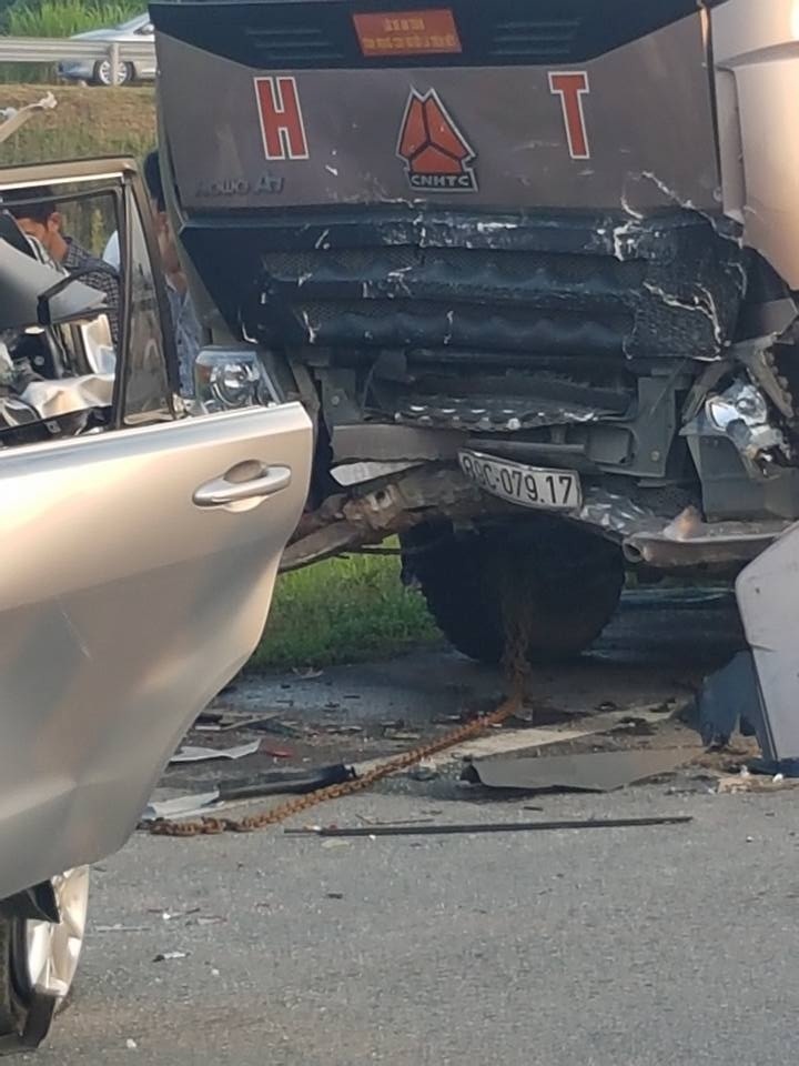 tai nan nghiem trong tren cao toc ha noi thai nguyen