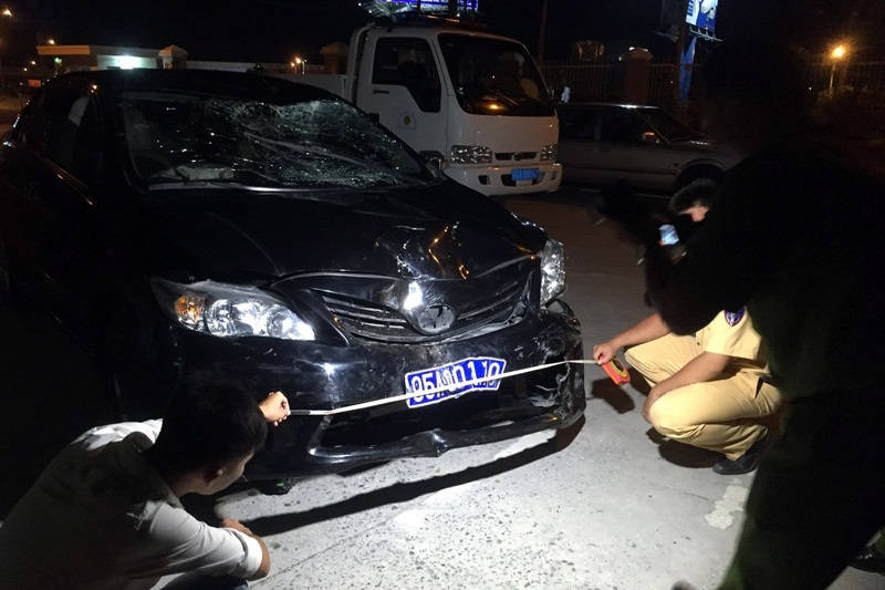 Đề xuất xóa xe biển xanh, biển đỏ đối với xe công vụ de xuat xoa xe bien xanh bien do doi voi xe cong vu