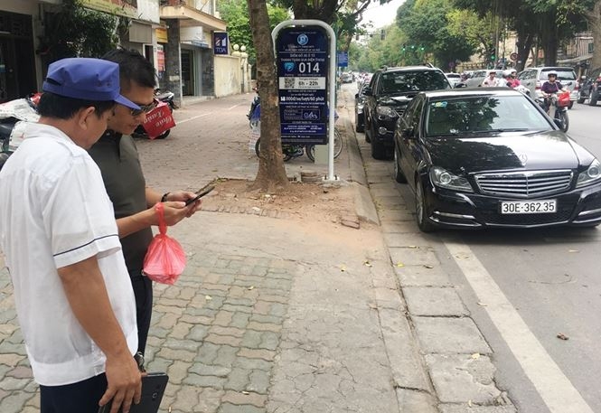 ung dung do xe iparking tiep tuc truc trac