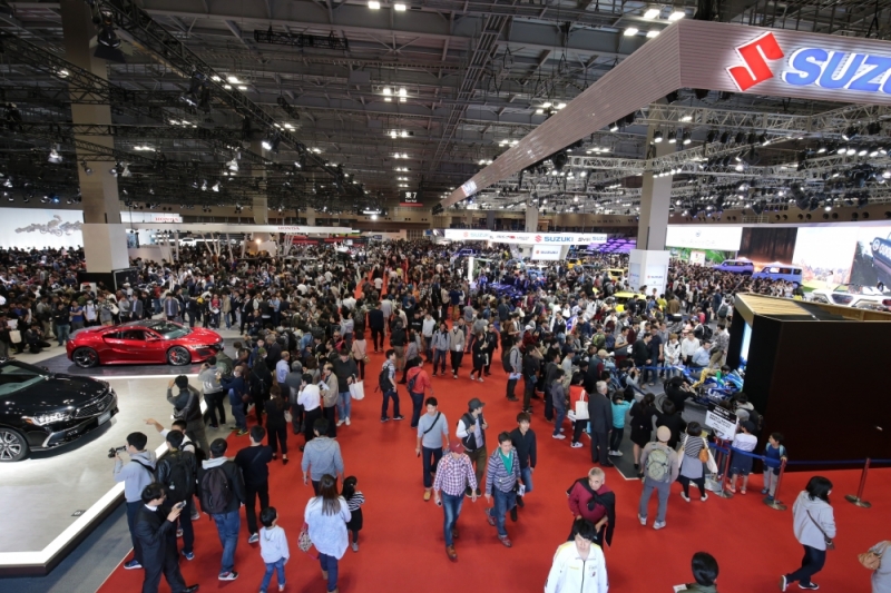 24 khach tham quan tokyo motor show 2017 la nu gioi