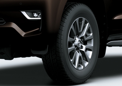 toyota land cruiser prado 2018 gia gan 23 ty tai viet nam