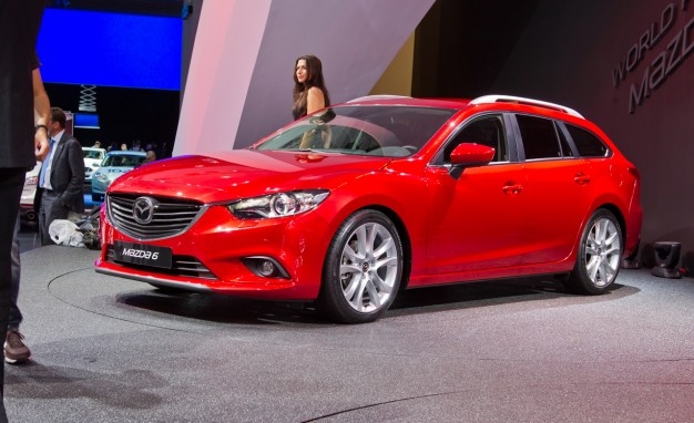 trieu hoi hon 200 nghin xe mazda6 do loi phanh