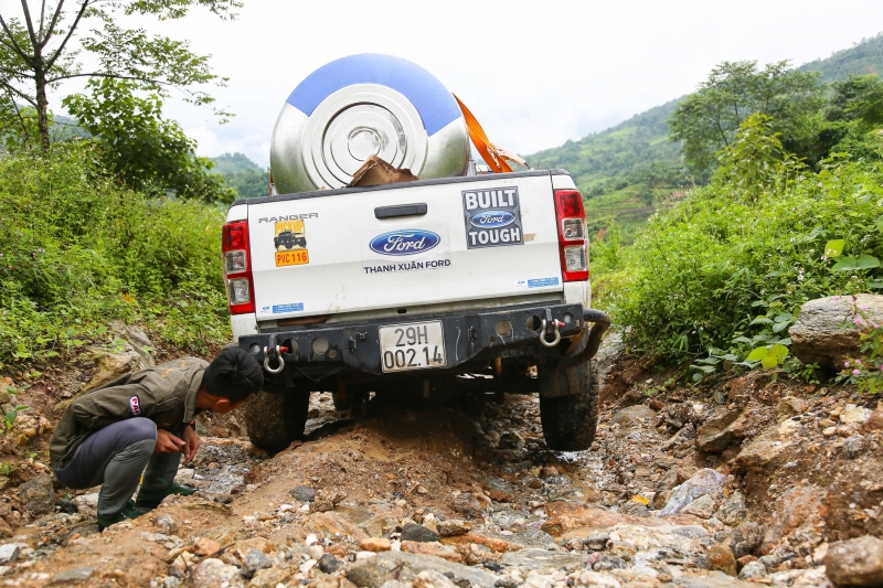ford ranger wildtrak chinh phuc xin man