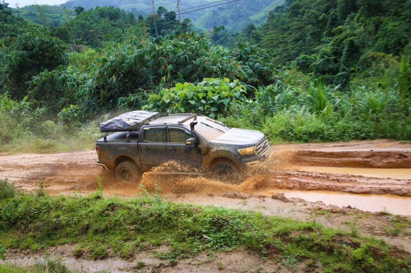 ford ranger wildtrak chinh phuc xin man