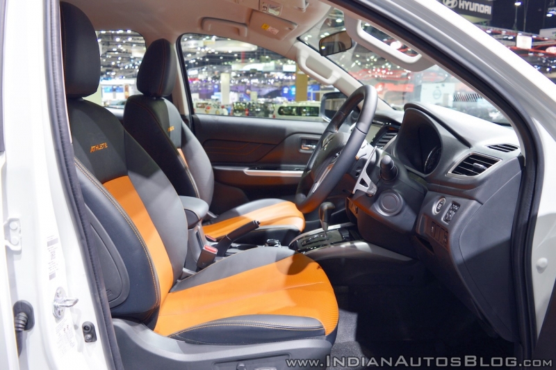 mitsubishi triton athlete gia tu 6125 trieu dong