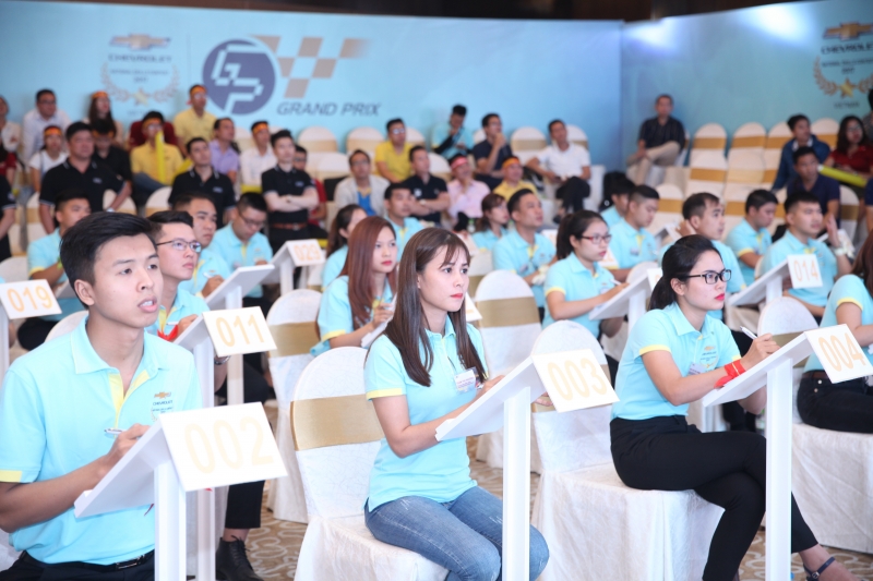 gm viet nam to chuc thi ban hang va sua xe chevrolet