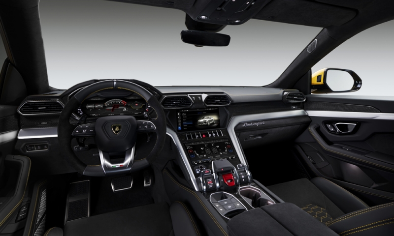 sieu suv lamborghini urus chinh thuc trinh lang