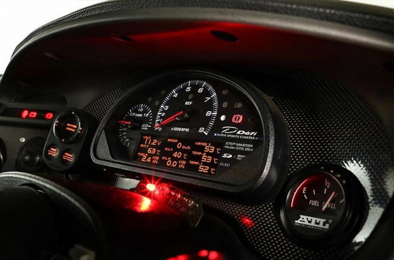 toyota supra mau gold so huu dong co v12 doc nhat