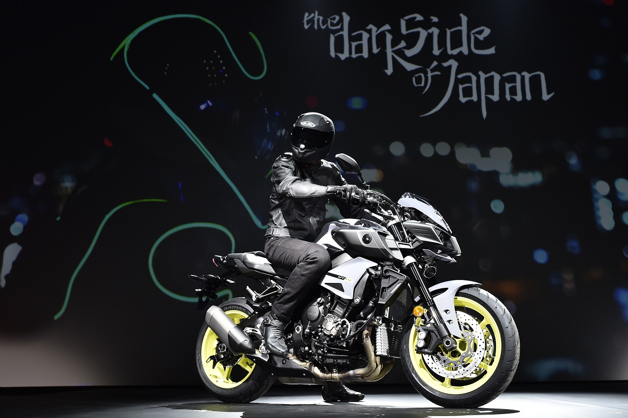 yamaha mt 10 tang suc nong phan khuc 1000cc