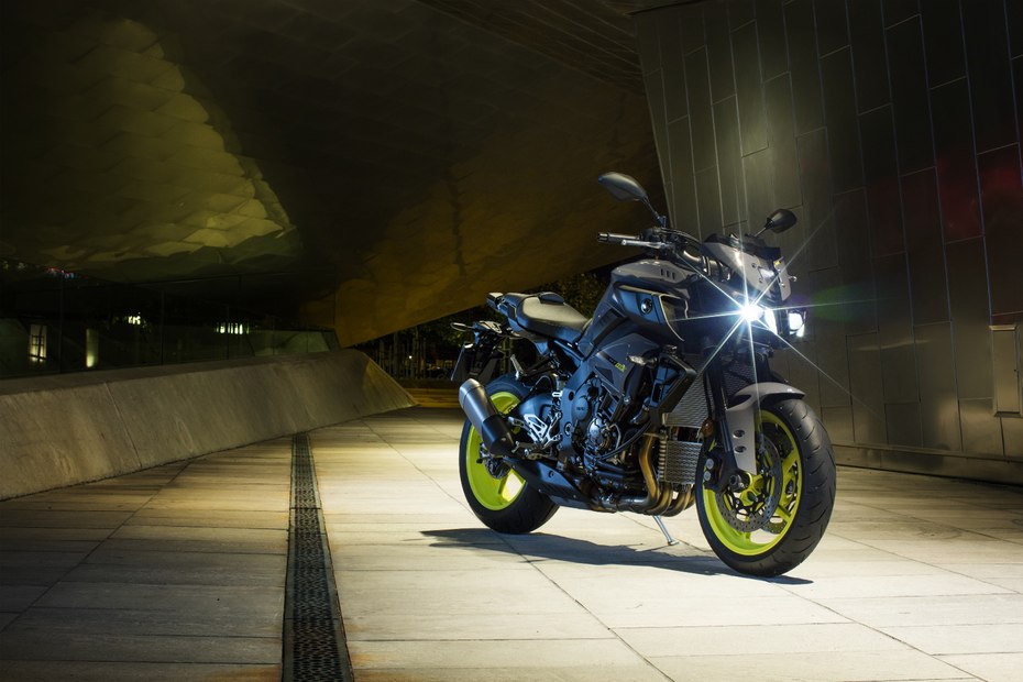 yamaha mt 10 tang suc nong phan khuc 1000cc