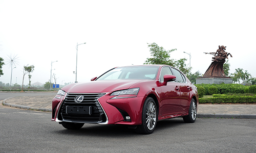 Lexus GS350 mới - cảm xúc khác lạ cho đại gia Việt Nam lexus gs350 moi cam xuc khac la cho dai gia viet nam