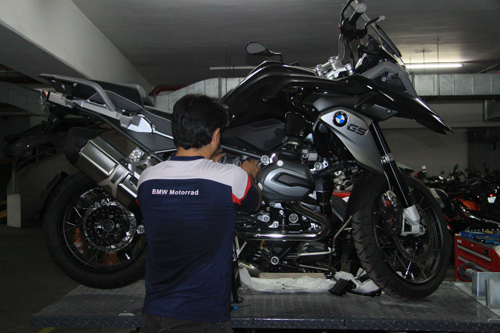 phieu luu cung bmw motorrad