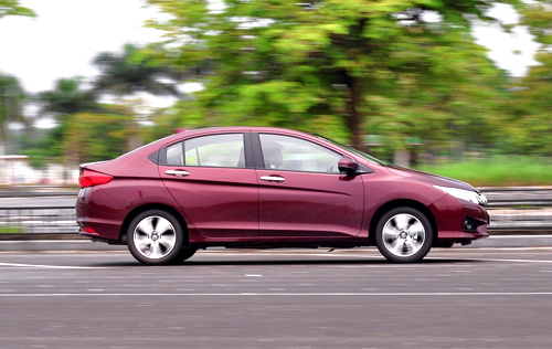 het co hoi giam gia oto tai viet nam