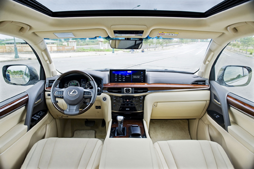 Lexus LX570 mới - 'thảm bay' cho các đại gia Việt lexus lx570 moi tham bay cho cac dai gia viet