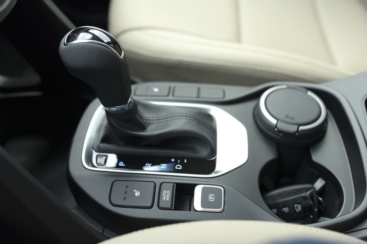 Xe buýt FUSO Rosa giá từ 1,25 tỷ