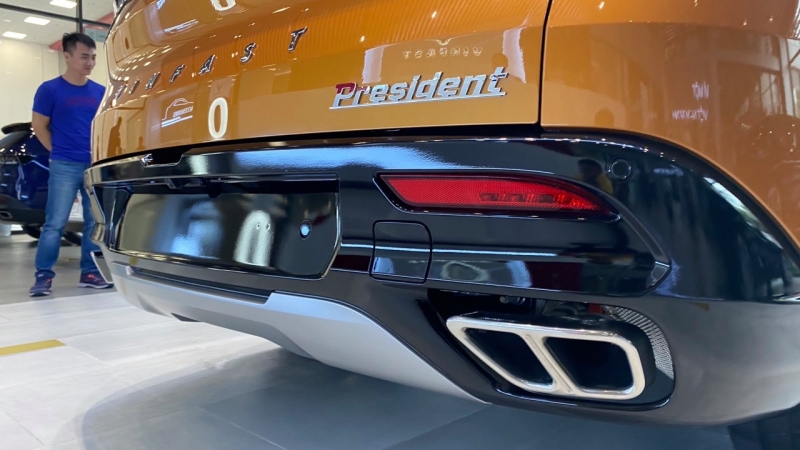 anh chi tiet xe chu tich vinfast president vua ve dai ly