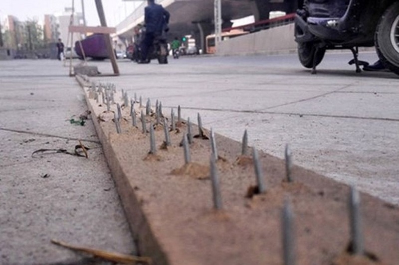 Rải đinh trên đường bị phạt tới 8 triệu đồng