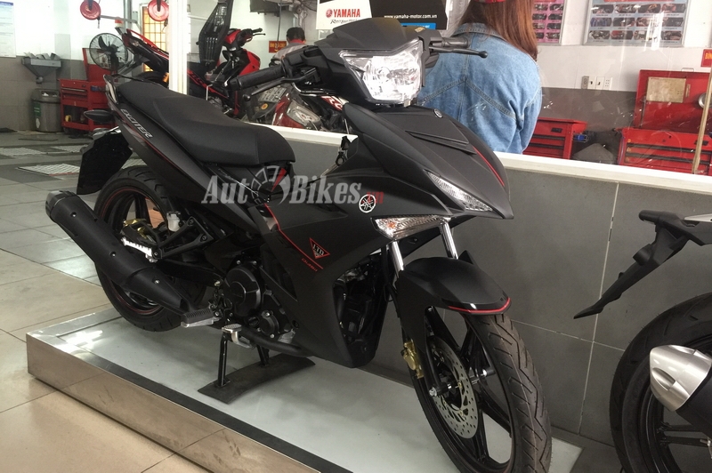 gia yamaha exciter 150 bien dong trai chieu