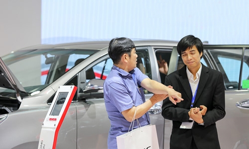 Kinh nghiệm không ‘mất tiền oan’ khi mua xe tại Việt Nam