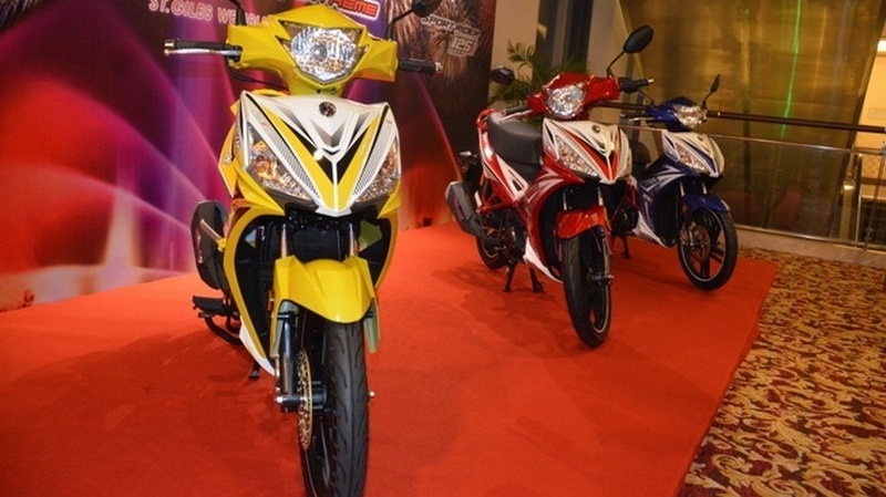 sym ra mat xe con tay sport rider 125i co gia 1400 usd
