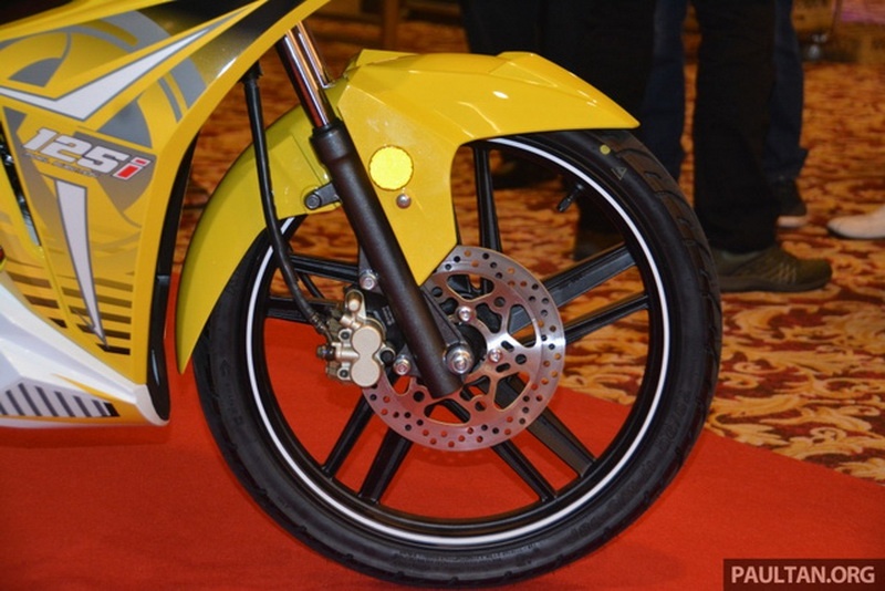 sym ra mat xe con tay sport rider 125i co gia 1400 usd