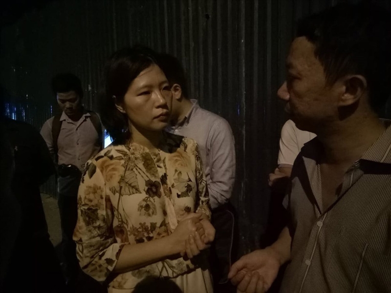 dau xot vu viec be trai tu vong khi bi bo quen tren xe dua don