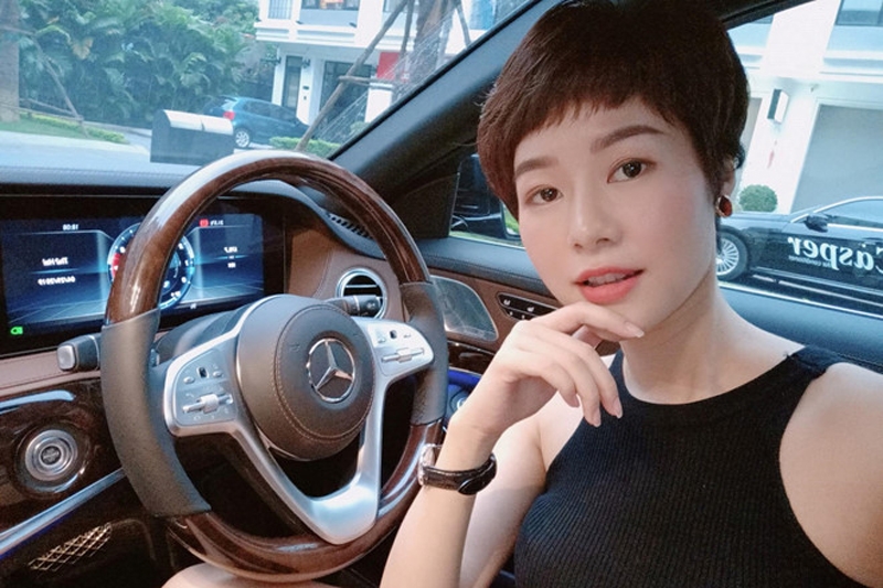 dan dien vien phim ve nha di con so huu mau xe o to nao ngoai doi