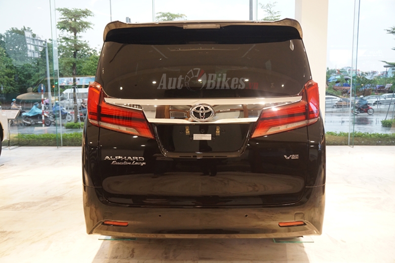 toyota alphard mau xe dat nhat cua toyota viet nam hien nay co gi