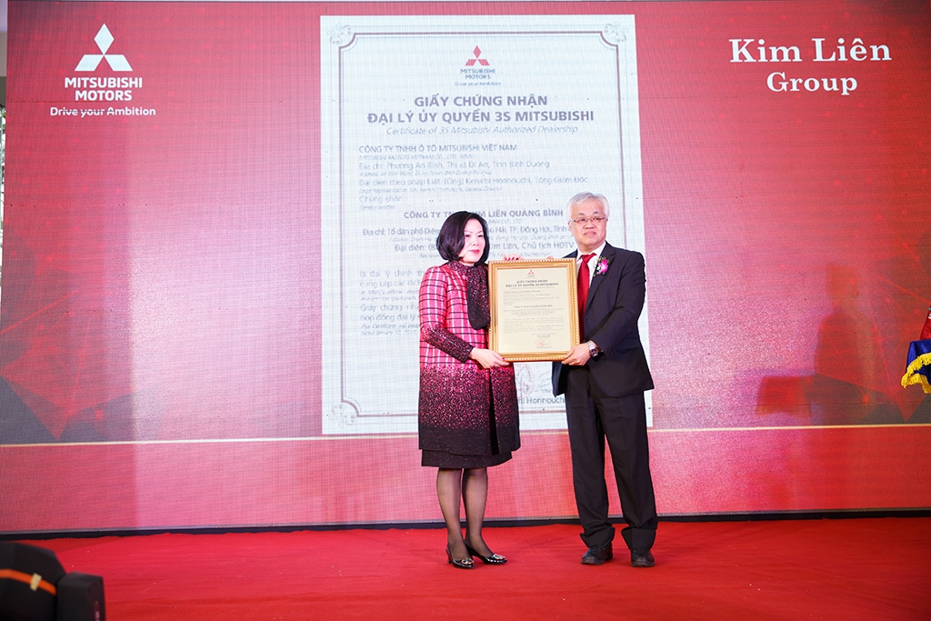 mitsubishi co dai ly 3s thu 26 tai viet nam