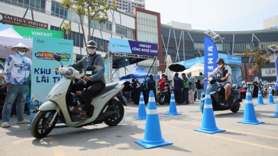 VinFast khuấy động mùa mua sắm cuối năm tại TP.HCM bằng sự kiện “Đổi xăng lấy điện” quy mô lớn