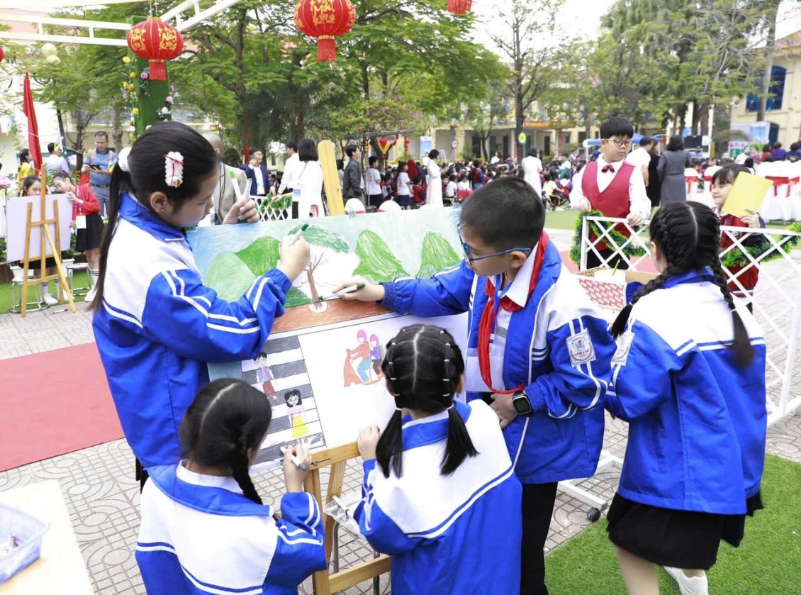 Toyota Việt Nam triển khai chương trình giáo dục an toàn giao thông cho học sinh tiểu học