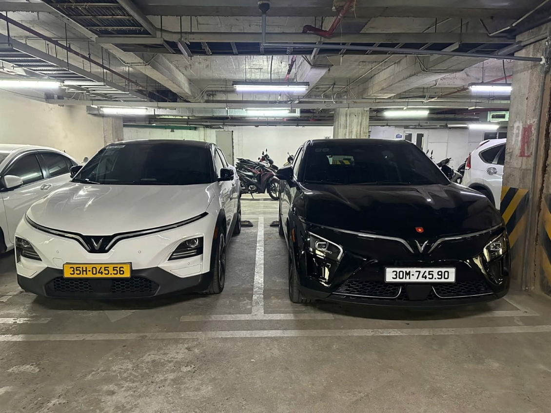 9x chuyển từ xe xăng sang VinFast VF 7: “Mỗi tháng tiết kiệm 4-5 triệu đồng, sạc tiện lợi, cầm lái quá phấn khích”