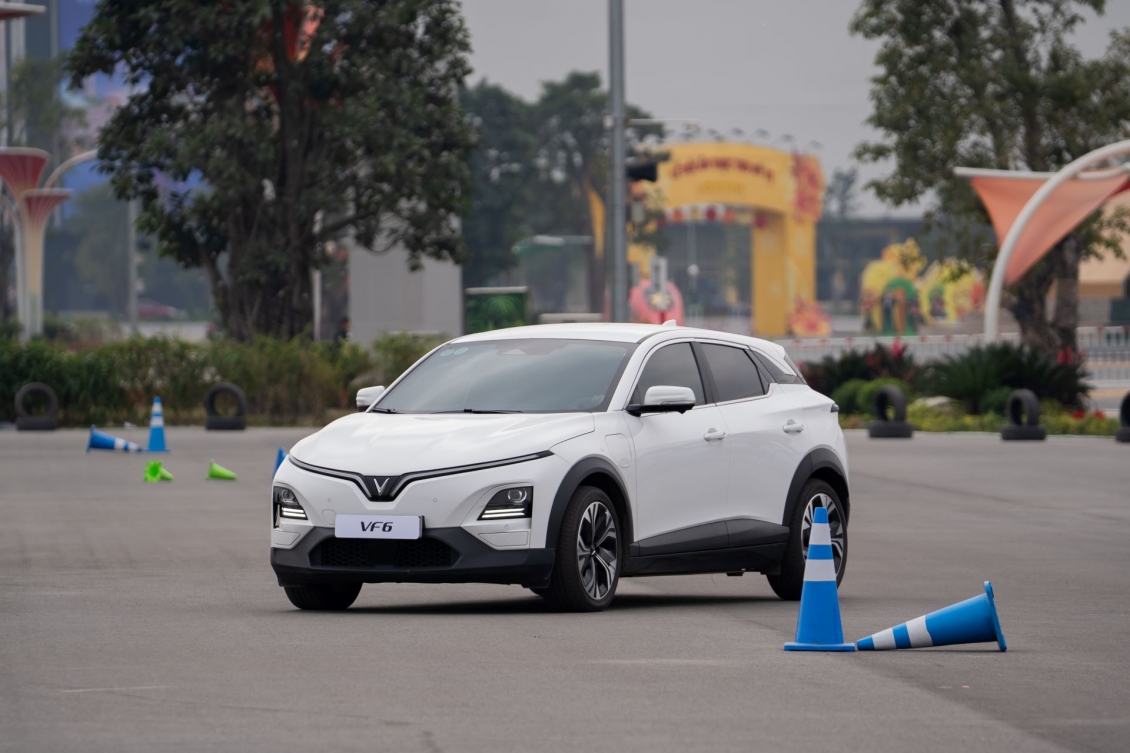 Nghiên cứu mới từ Đại học Bách khoa: Xe điện “lão hóa” chậm hơn và “sống thọ” hơn xe xăng