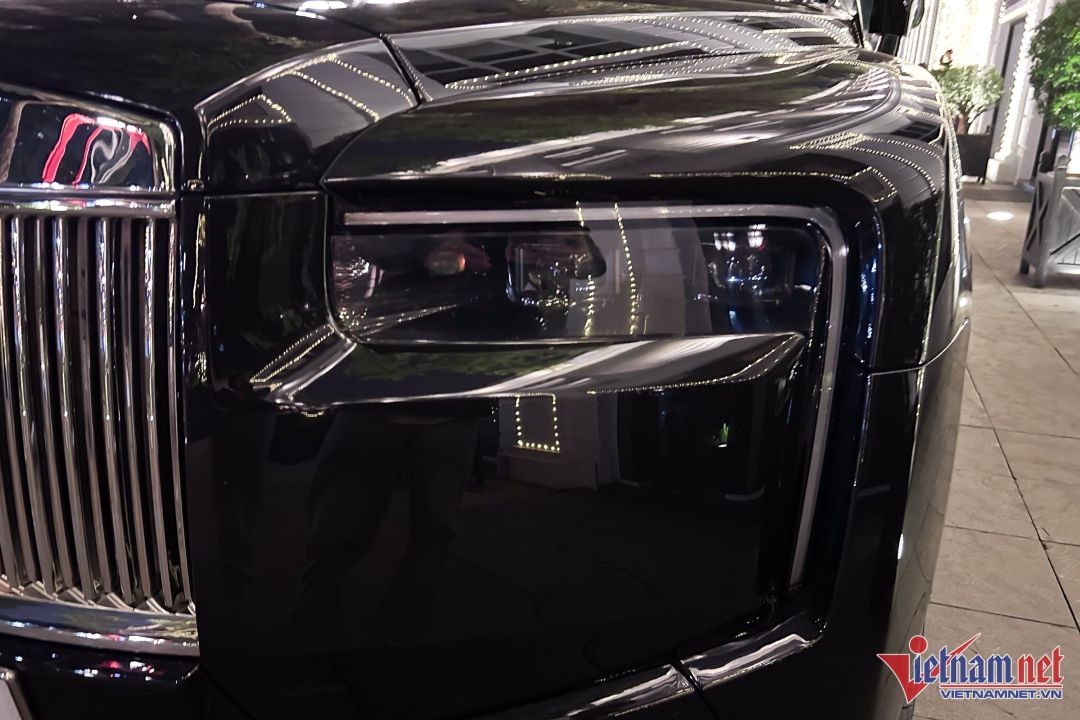 Đại gia Sài Gòn chi hơn 35 tỷ mua xe Rolls-Royce Cullinan kèm biển số tứ quý 9