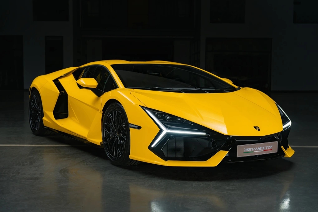 Lamborghini Revuelto đầu tiên về Việt Nam sát Tết, giá khởi điểm 44 tỷ đồng