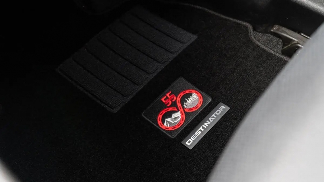 Mitsubishi Destinator, Xforce có bản đặc biệt: Thêm thanh giá nóc, gương điện tử như Land Rover Mitsubishi Destinator, Xforce có bản đặc biệt: Thêm thanh giá nóc, gương điện tử như Land Rover