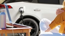 Cách sử dụng nguồn điện từ xe ô tô cho các hoạt động dã ngoại