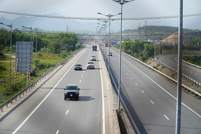 Nhiều tuyến cao tốc ghi nhận kỷ lục mới về lưu lượng xe dịp Tết