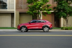 Honda Việt Nam bất ngờ giảm giá HR-V e:HEV