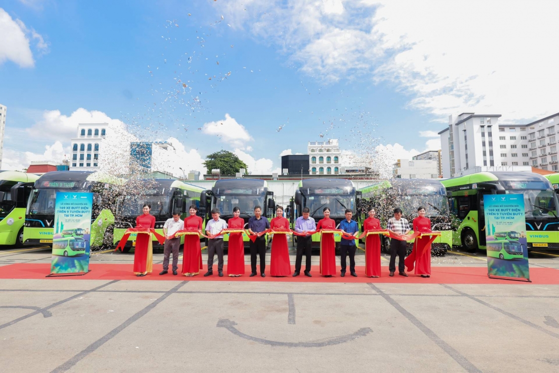VinBus vận hành 9 tuyến buýt điện mới tại TP.HCM VinBus vận hành 9 tuyến buýt điện mới tại TP.HCM