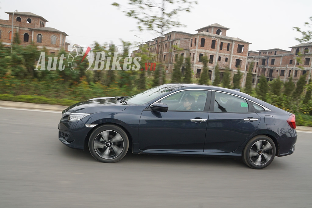 vi sao nguoi viet phat sot voi honda civic 2017