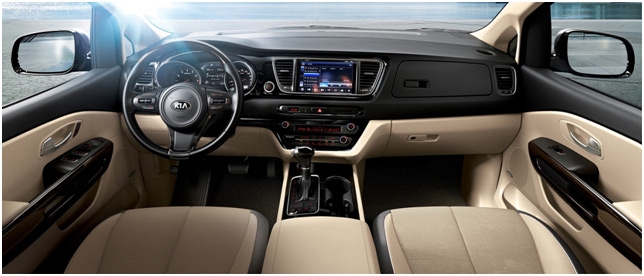 kia sedona hut khach ban hon 4000 xe sau 2 nam