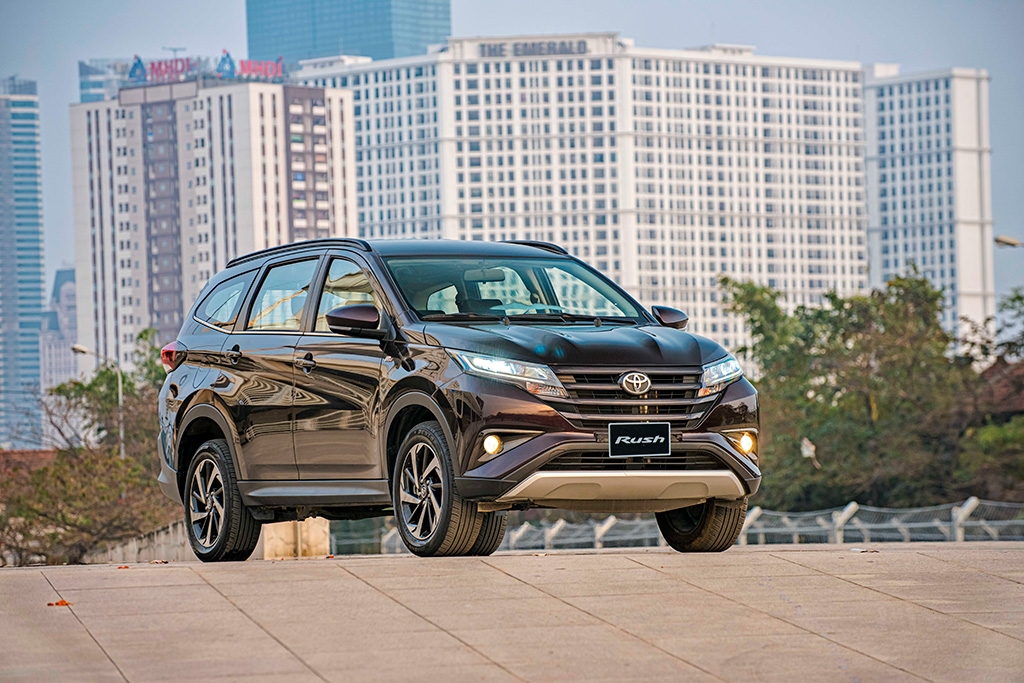 toyota-rush-cho-nguo-i-sa-nh-choi-2